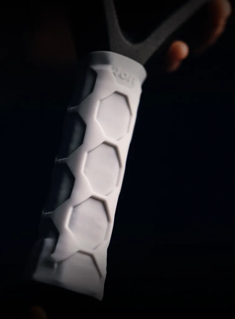 4on SwiftGrip on padel racket